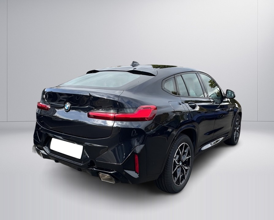 BMW X4 xDrive20d M-Sport (2)