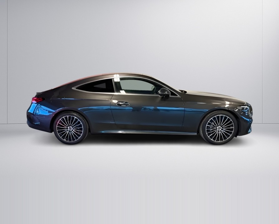 Mercedes-Benz CLE 200 AMG Line (2)