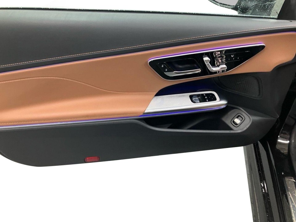 Mercedes-Benz CLE 200 AMG Line - foto 9