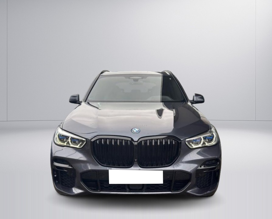 BMW X5 xDrive45e (2)