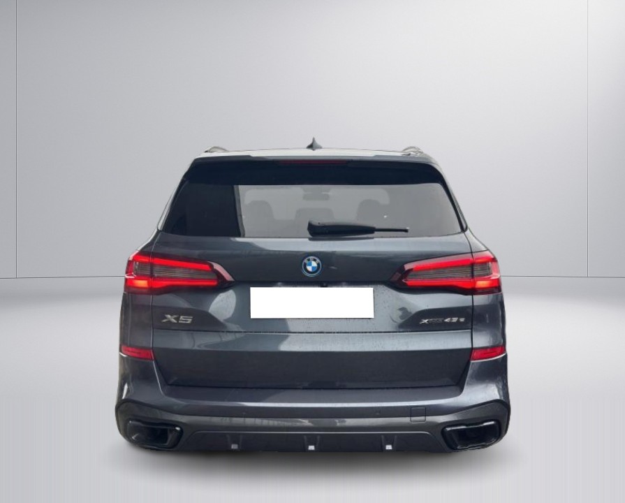 BMW X5 xDrive45e (5)