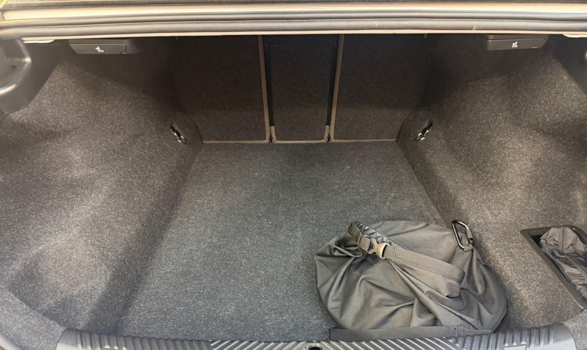 BMW Seria 5 550e xDrive M-Sport - foto 10