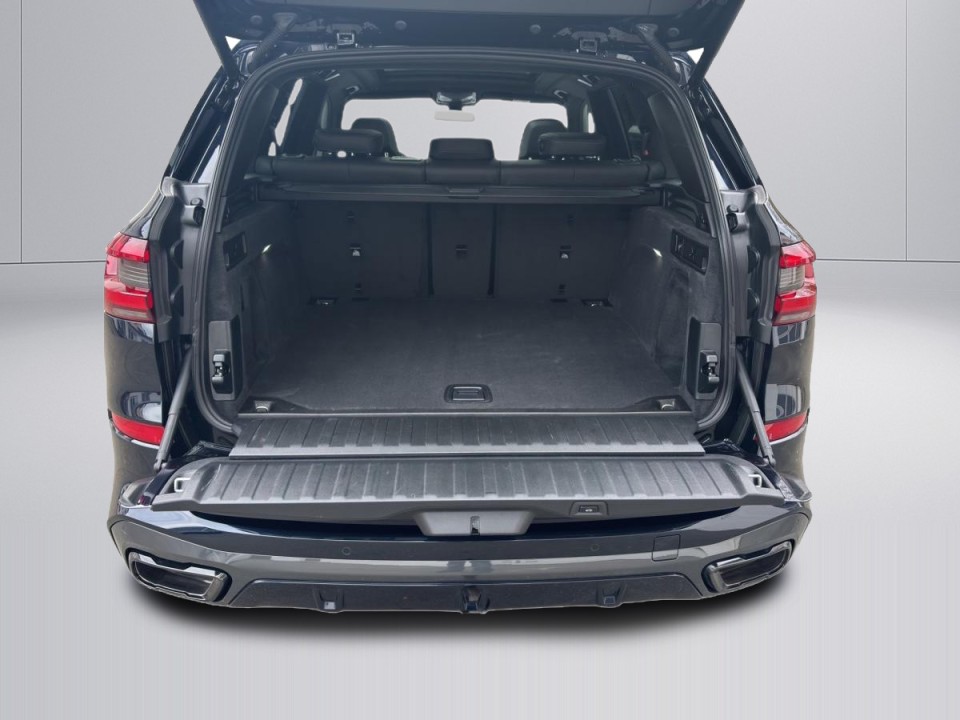 BMW X5 M50i - foto 13