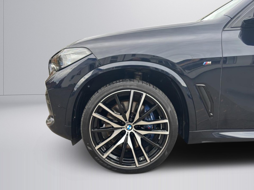 BMW X5 M50i - foto 14
