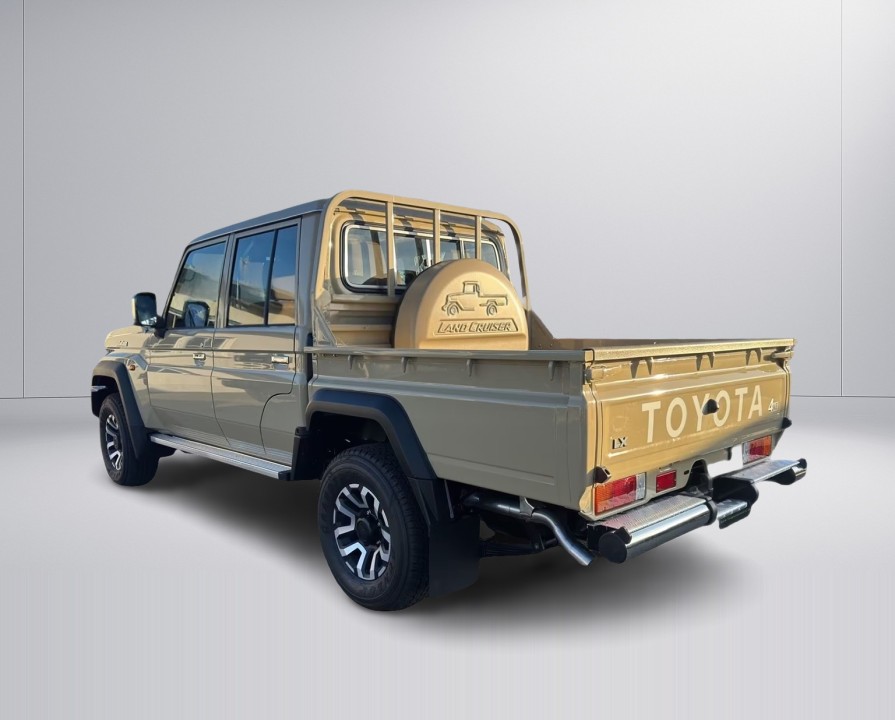 Toyota Land Cruiser GDJ 79 DC 2.8d (3)