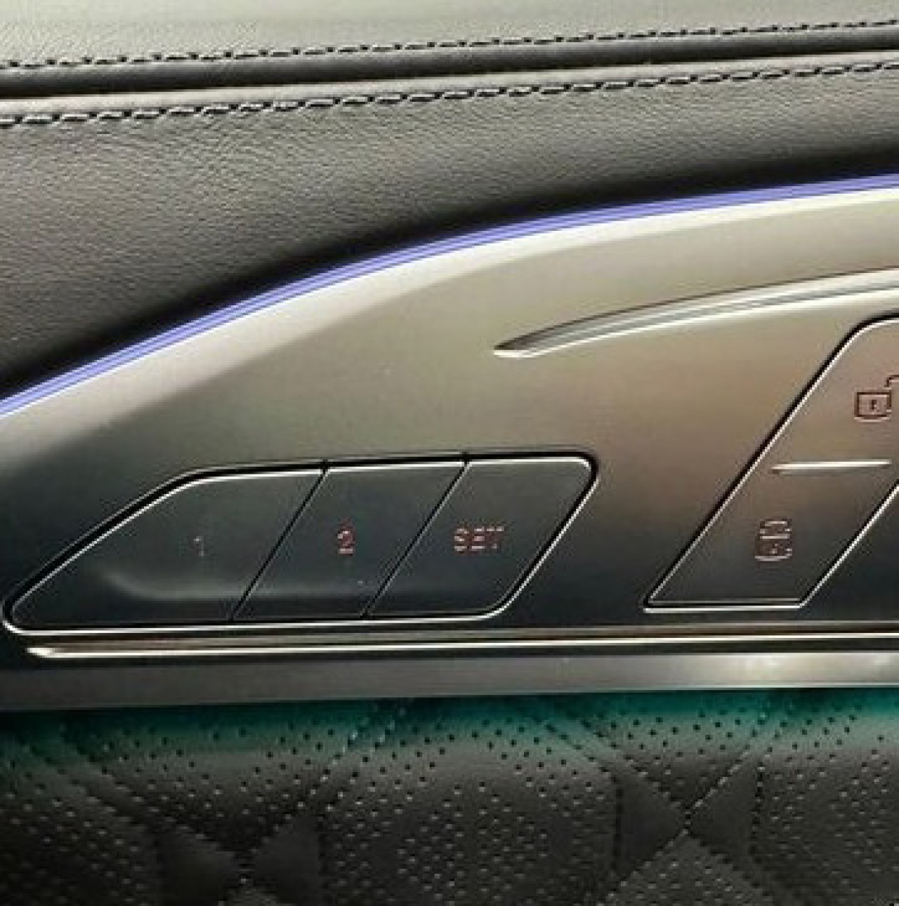 BMW M8 Competition - foto 15