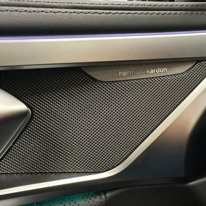 BMW M8 Competition - foto 16