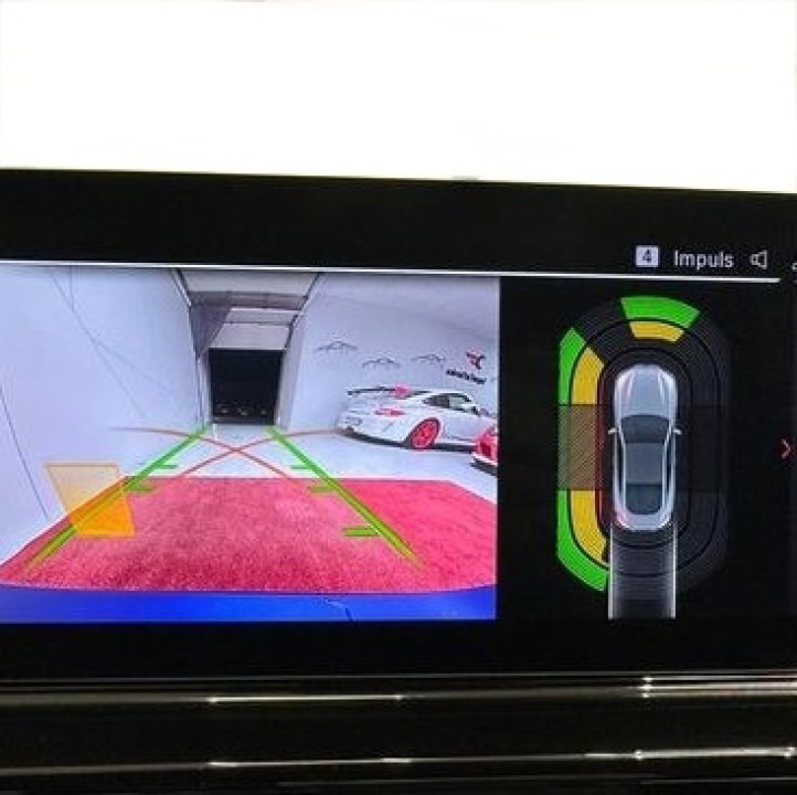 BMW M8 Competition - foto 13