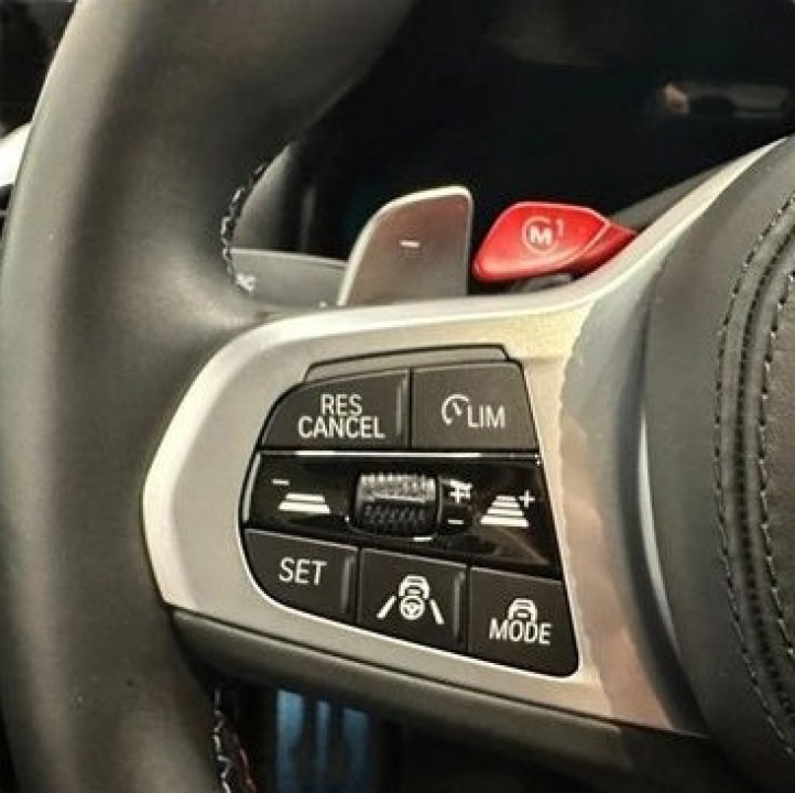 BMW M8 Competition - foto 10