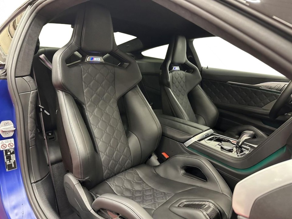 BMW M8 Competition - foto 11