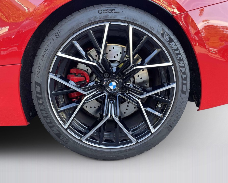 BMW M8 Competition - foto 33