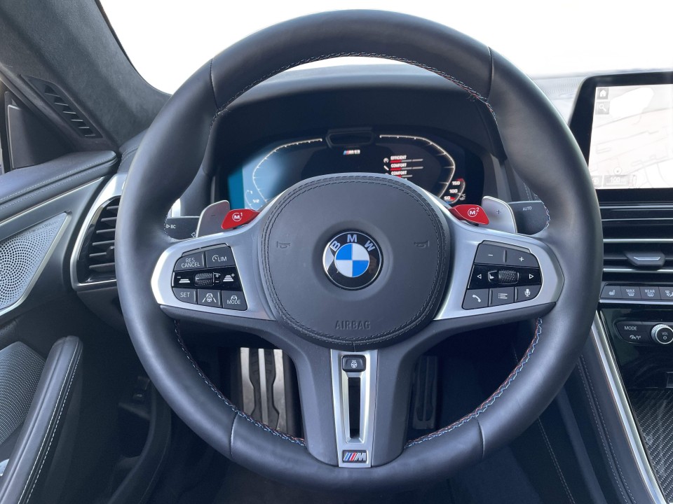 BMW M8 Competition - foto 10