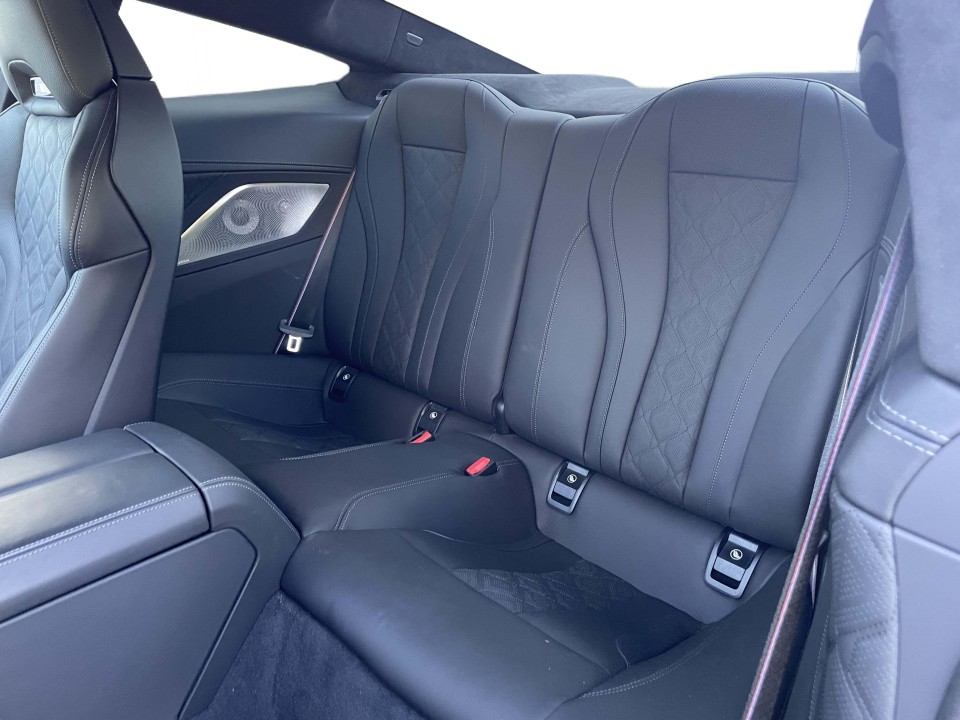 BMW M8 Competition - foto 6