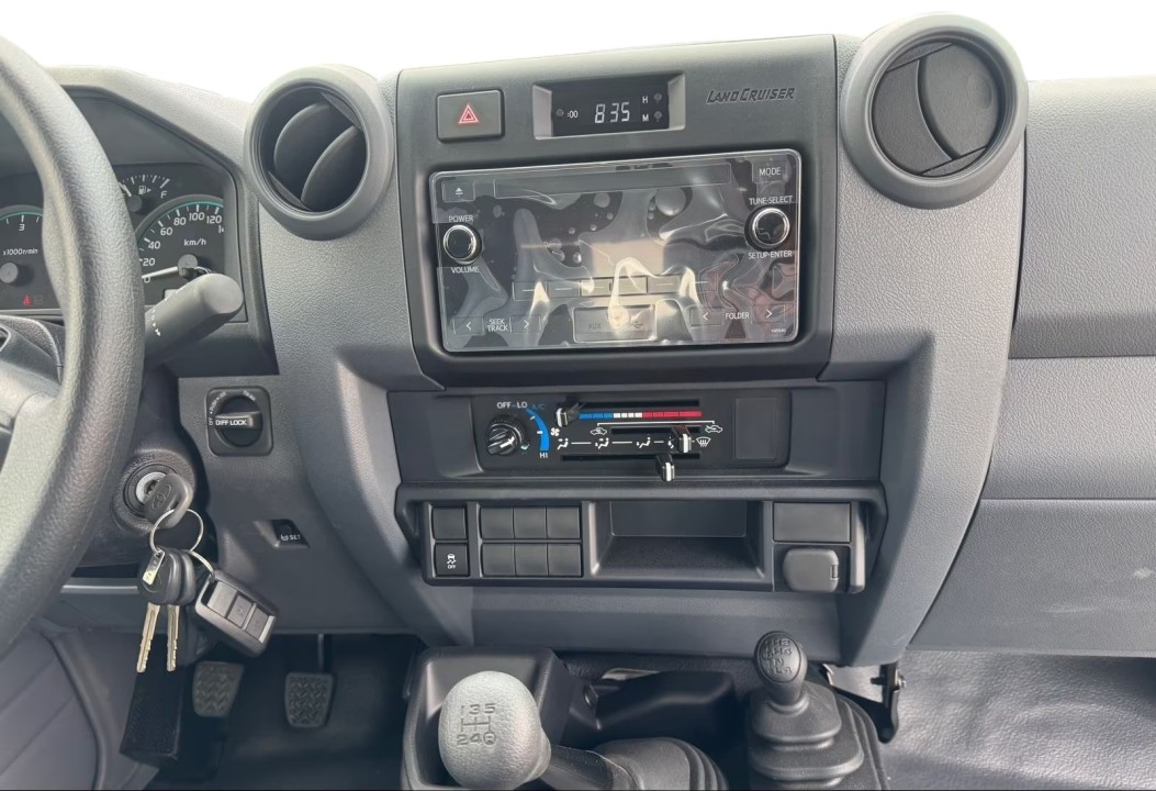 Toyota Land Cruiser GDJ 79 DC 4.5d V8 - foto 9