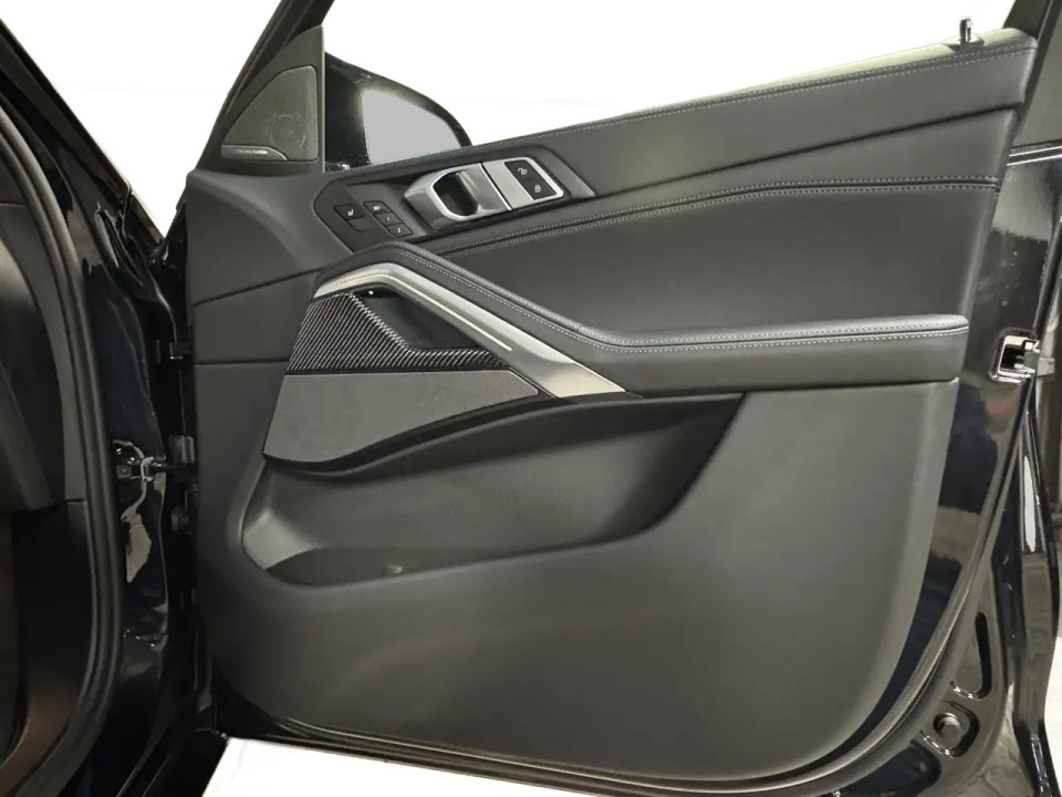 BMW X6 M Competition - foto 31