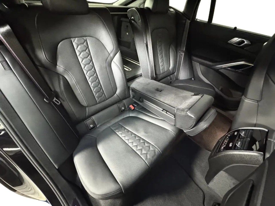 BMW X6 M Competition - foto 26