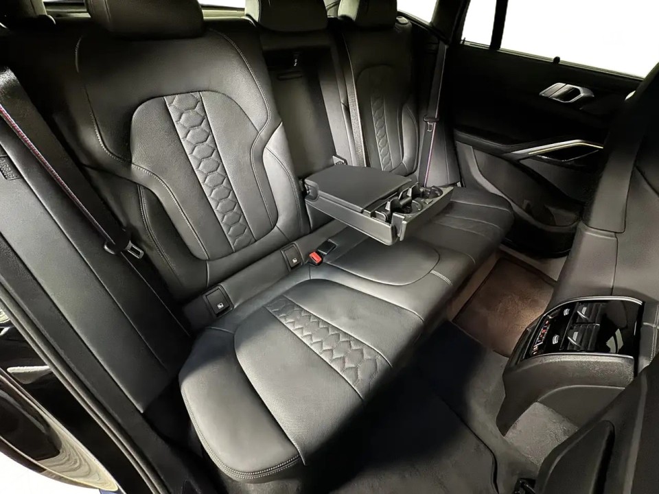 BMW X6 M Competition - foto 25