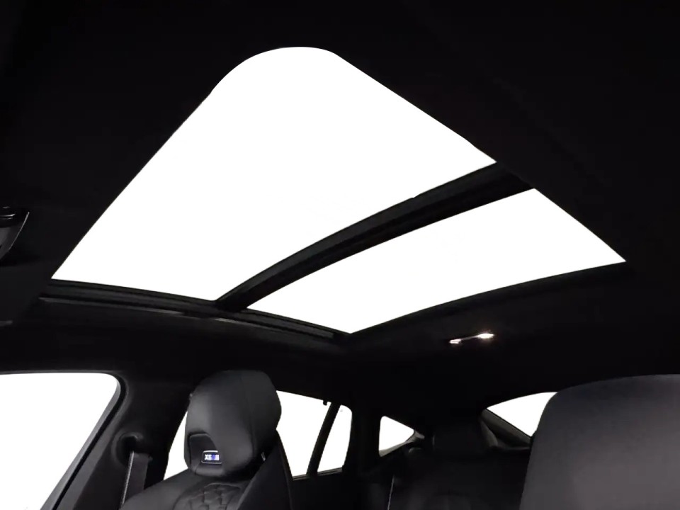 BMW X6 M Competition - foto 28