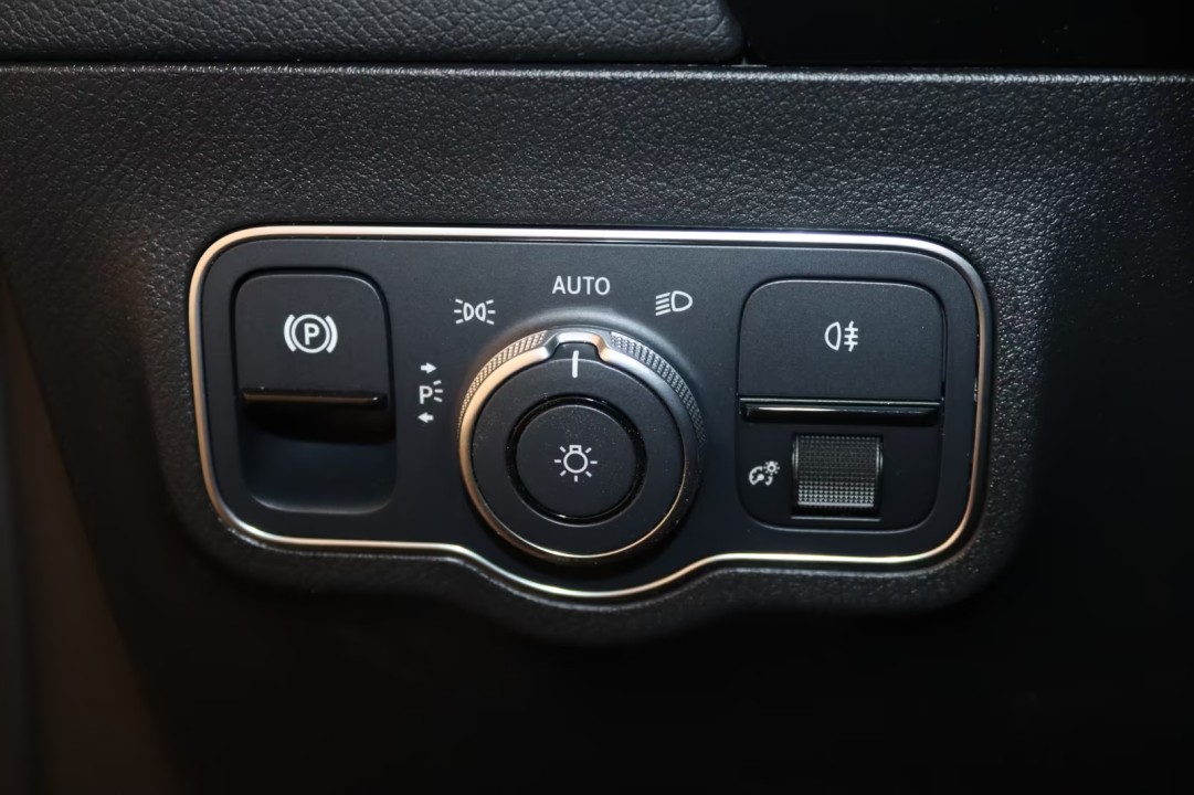 Mercedes-Benz GLA AMG 35 4MATIC - foto 17