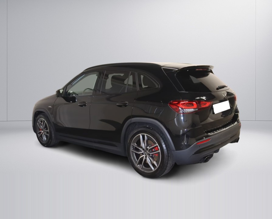 Mercedes-Benz GLA AMG 35 4MATIC (4)