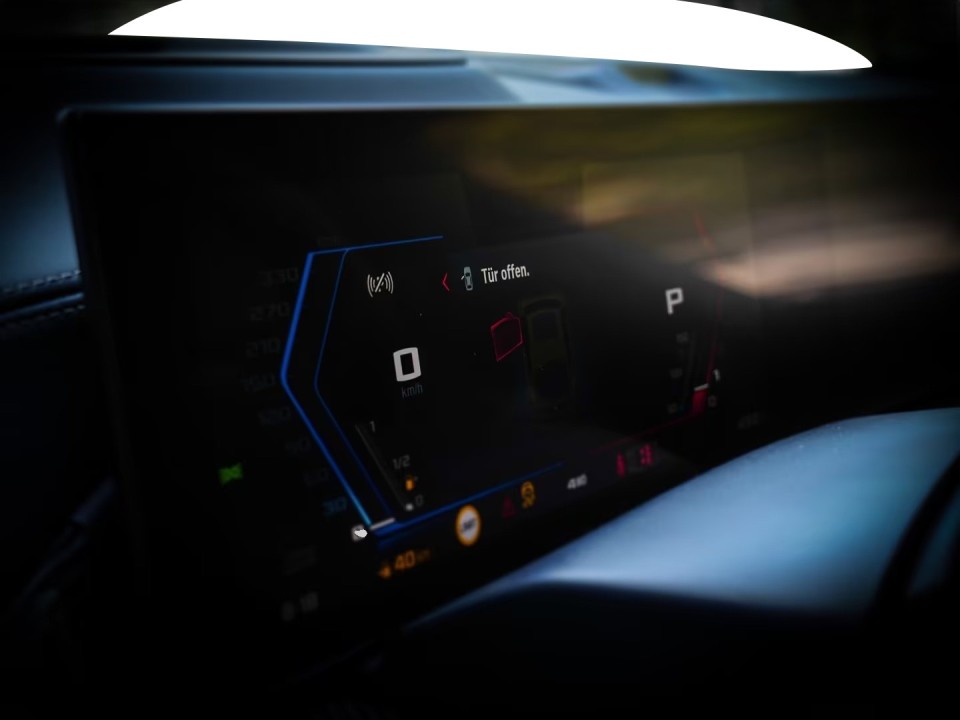 BMW X6 M Competition - foto 14