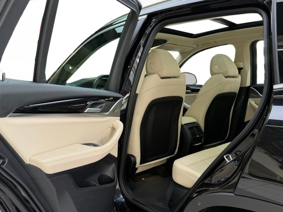 BMW X3 xDrive30e - foto 15