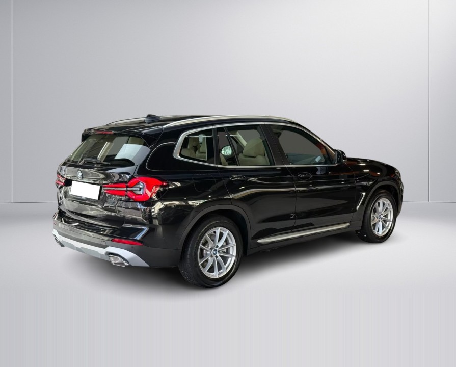 BMW X3 xDrive30e (2)