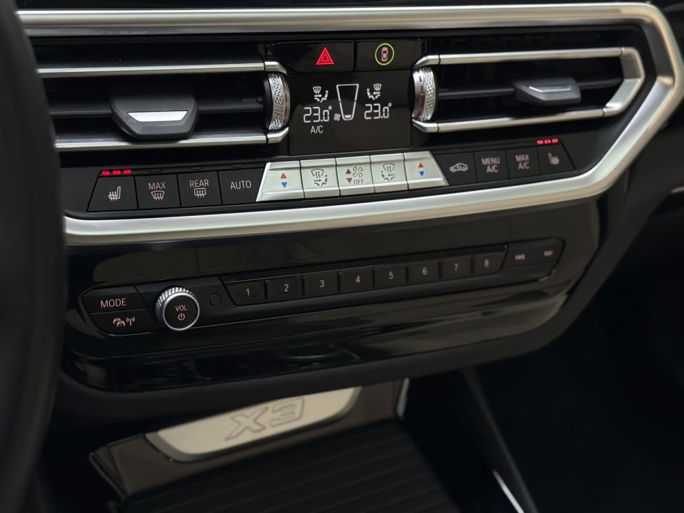 BMW X3 xDrive30e - foto 25