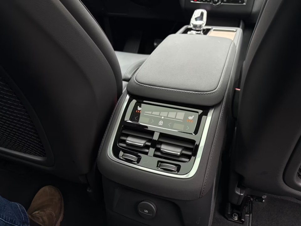 Volvo XC 90 T8 Recharge AWD Plus Bright - foto 14