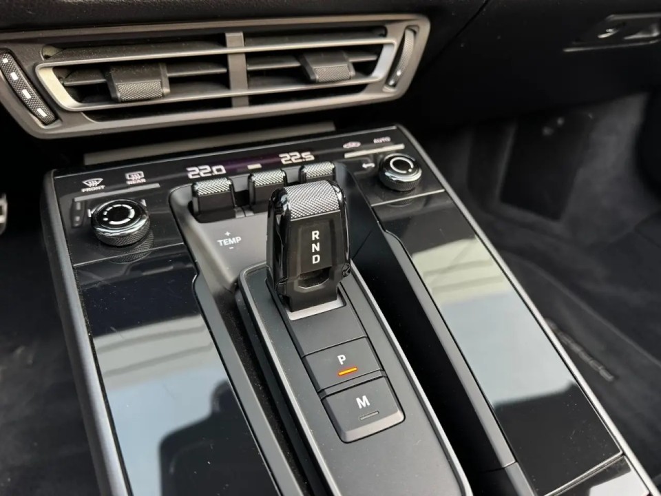 Porsche 911 Carrera Cabriolet - foto 11