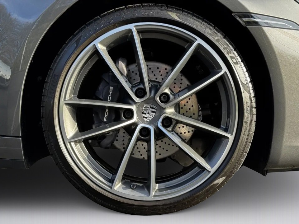 Porsche 911 Carrera Cabriolet - foto 27