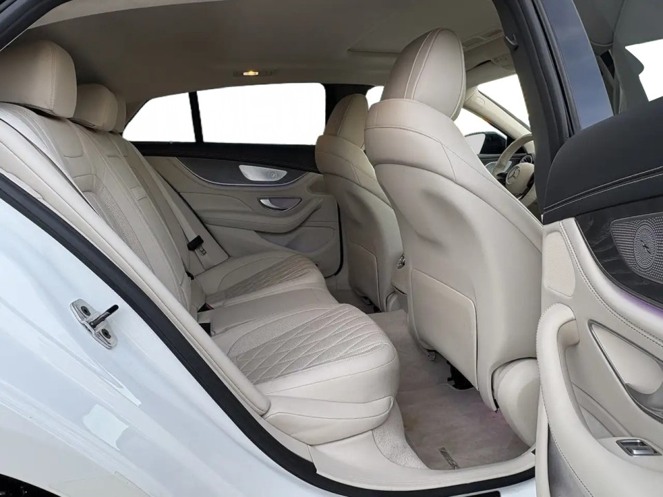 Mercedes-Benz AMG GT 43 4MATIC - foto 17