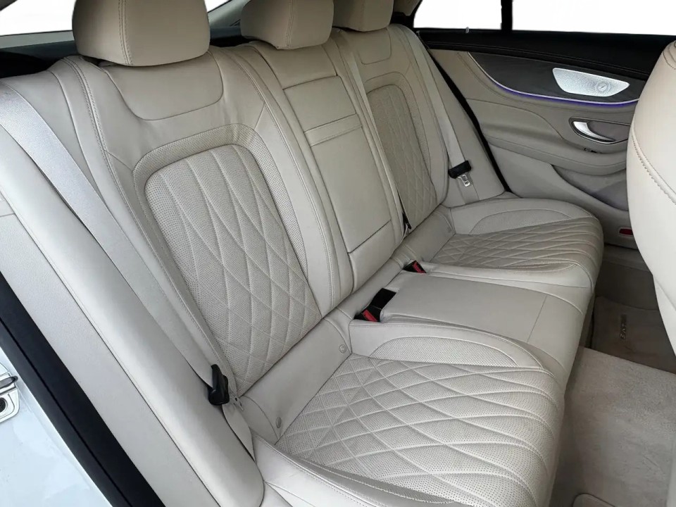 Mercedes-Benz AMG GT 43 4MATIC - foto 16