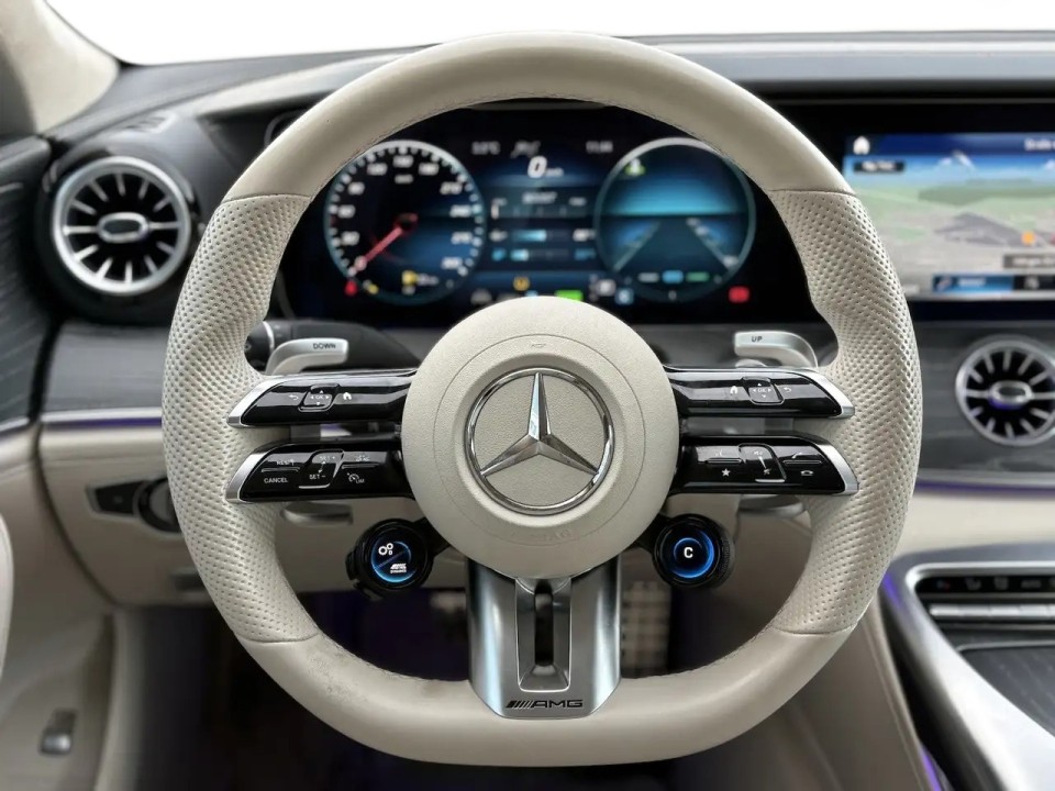 Mercedes-Benz AMG GT 43 4MATIC - foto 9