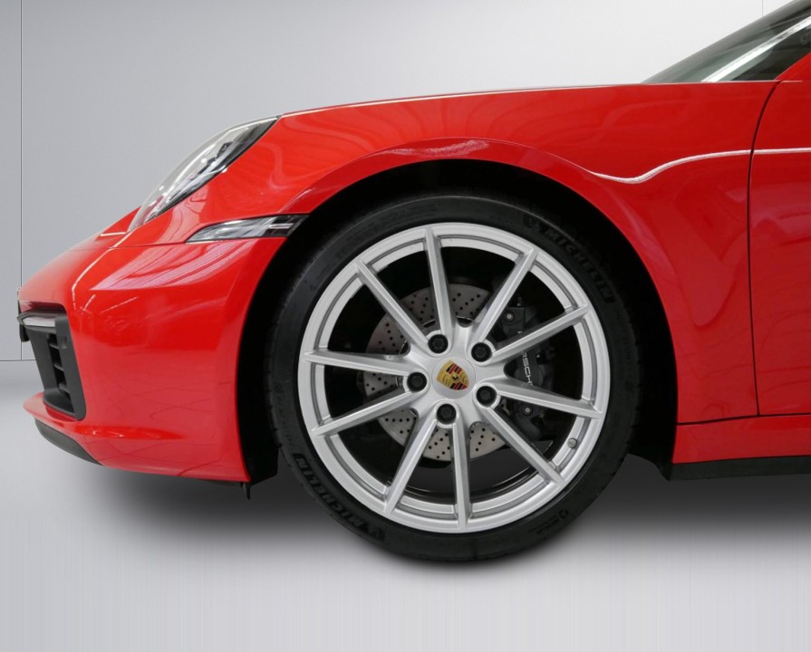 Porsche 911 Carrera 4 Cabriolet - foto 33