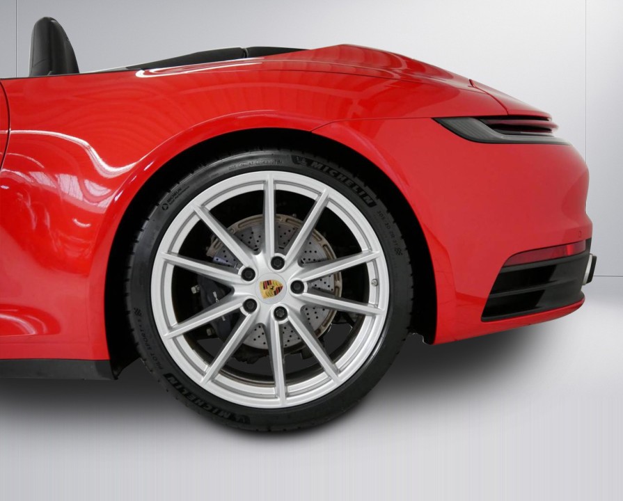 Porsche 911 Carrera 4 Cabriolet - foto 35