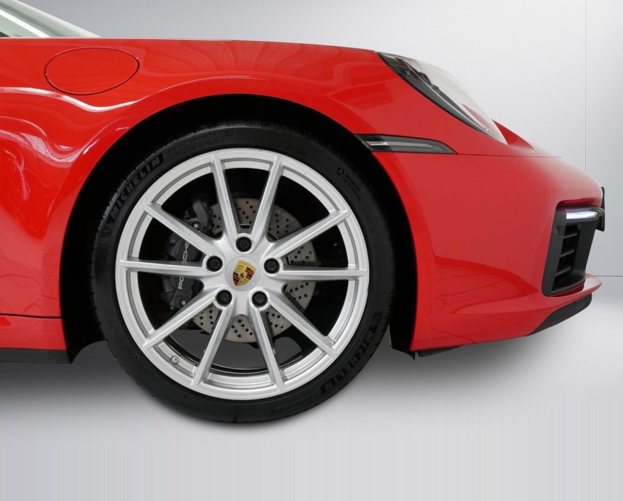 Porsche 911 Carrera 4 Cabriolet - foto 34