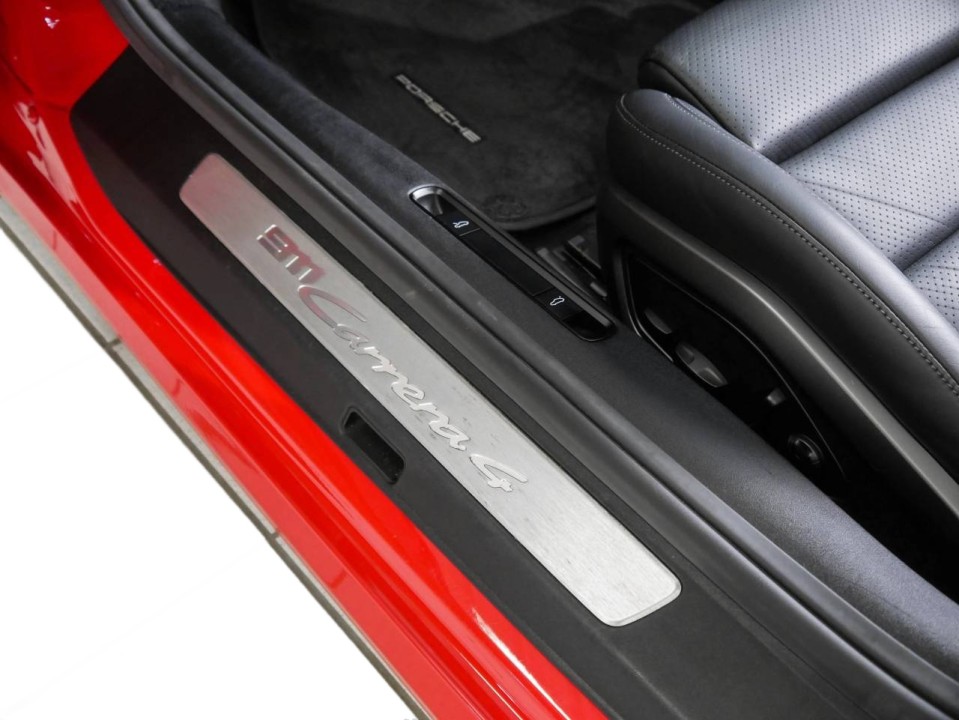Porsche 911 Carrera 4 Cabriolet - foto 23