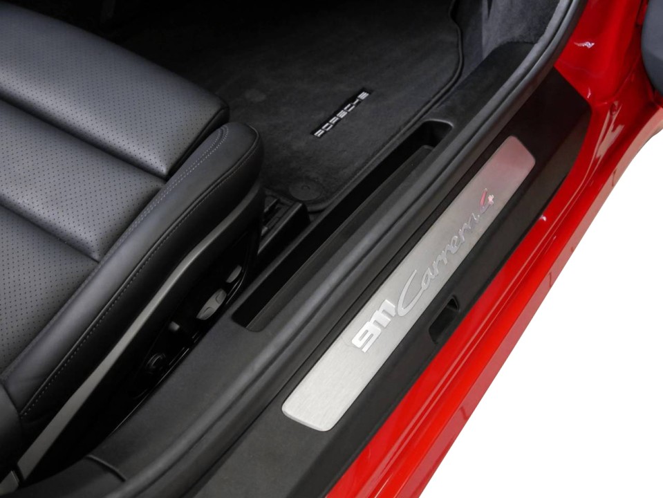 Porsche 911 Carrera 4 Cabriolet - foto 24