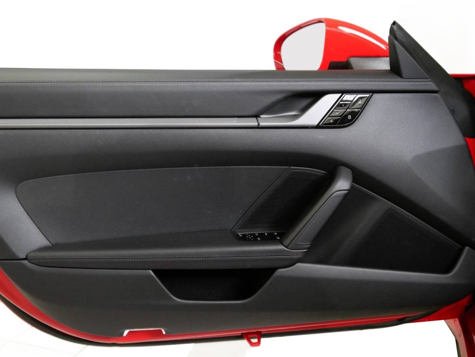 Porsche 911 Carrera 4 Cabriolet - foto 25