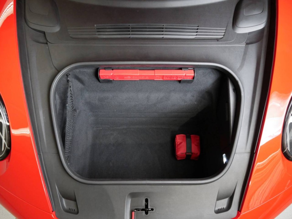 Porsche 911 Carrera 4 Cabriolet - foto 32