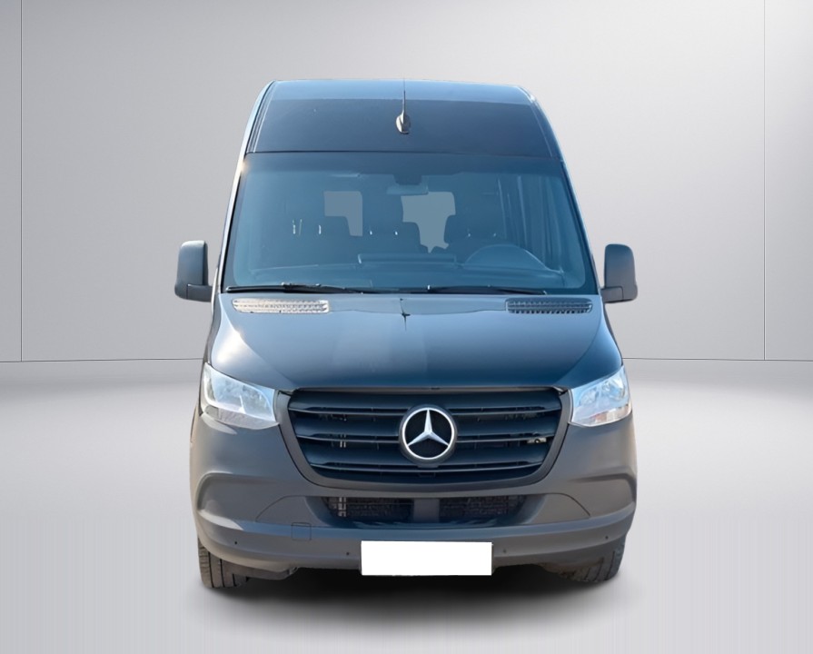 Mercedes-Benz Sprinter Tourer 317CDI L2H2 (2)