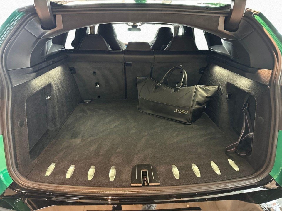 BMW XM 50e - foto 14