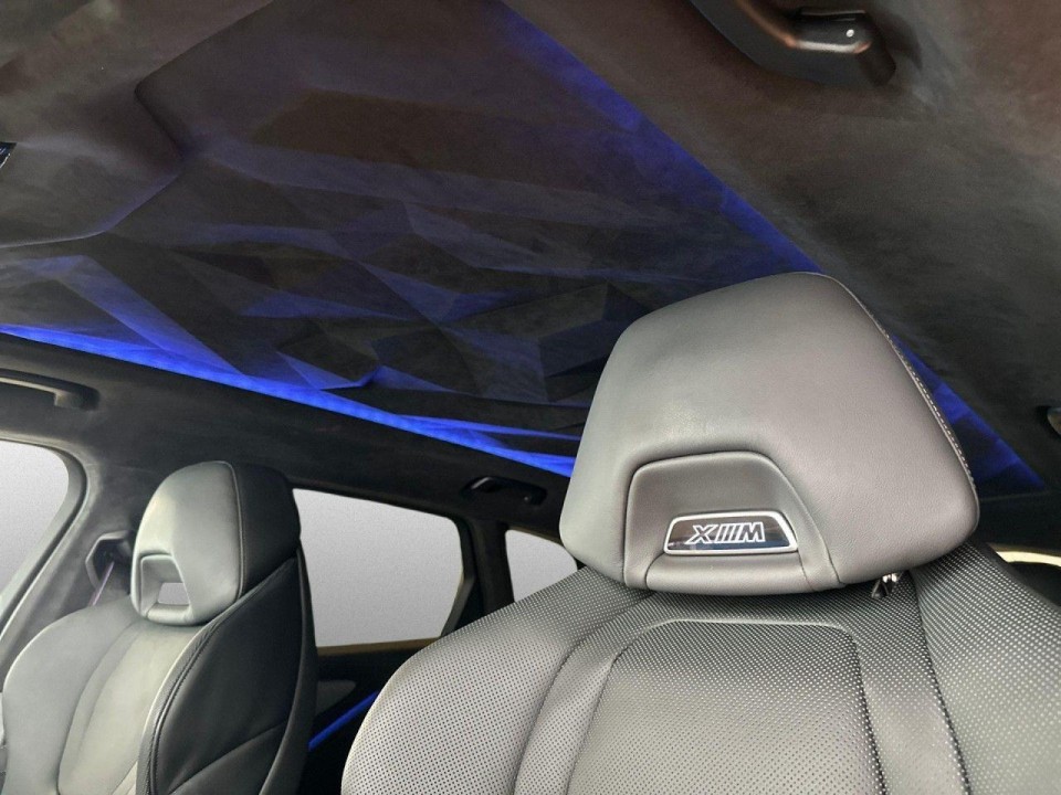 BMW XM 50e - foto 12