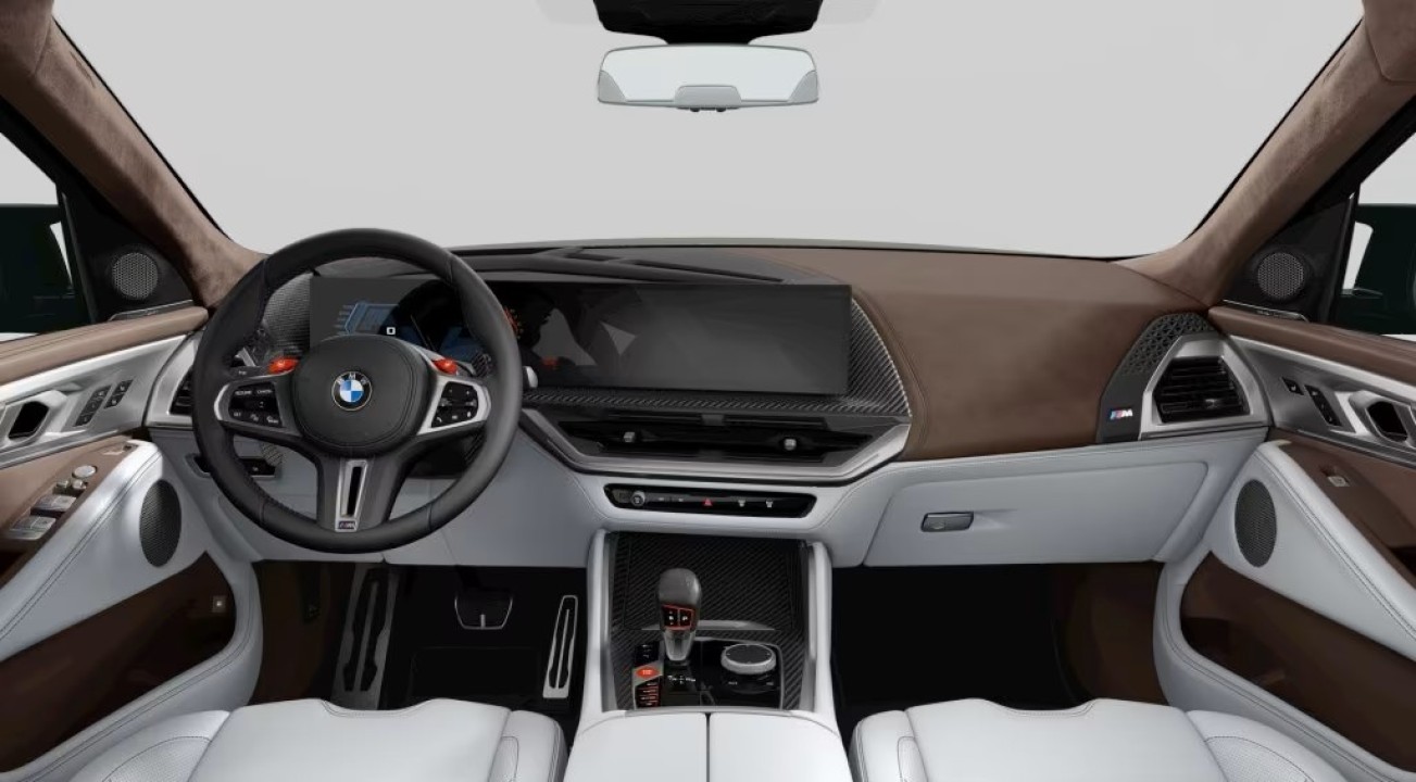 BMW XM 50e (4)