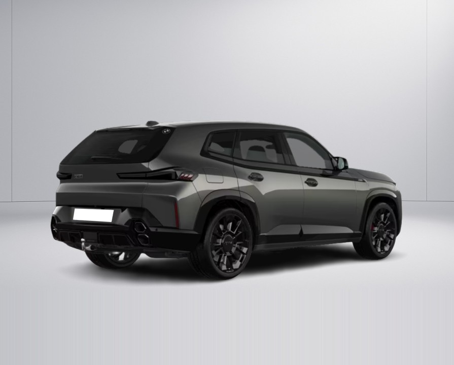 BMW XM 50e (2)
