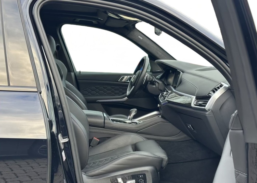 BMW X5 M Competition - foto 11