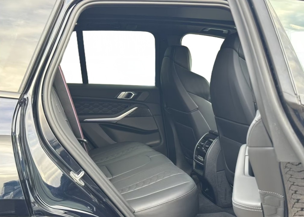 BMW X5 M Competition - foto 17