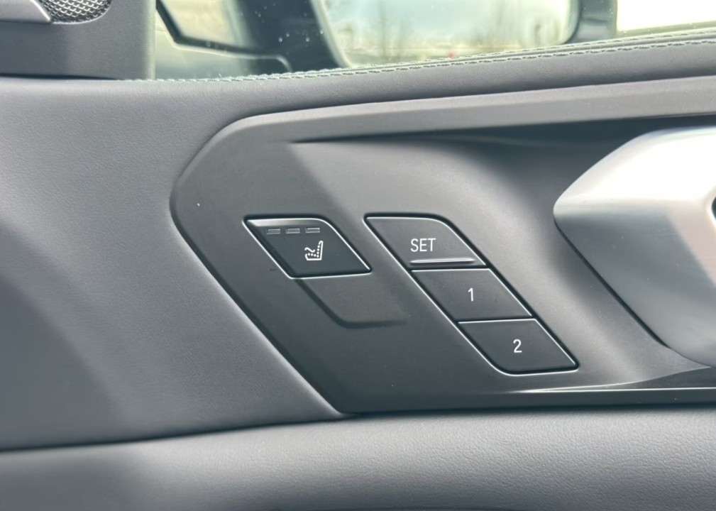 BMW X5 M Competition - foto 19