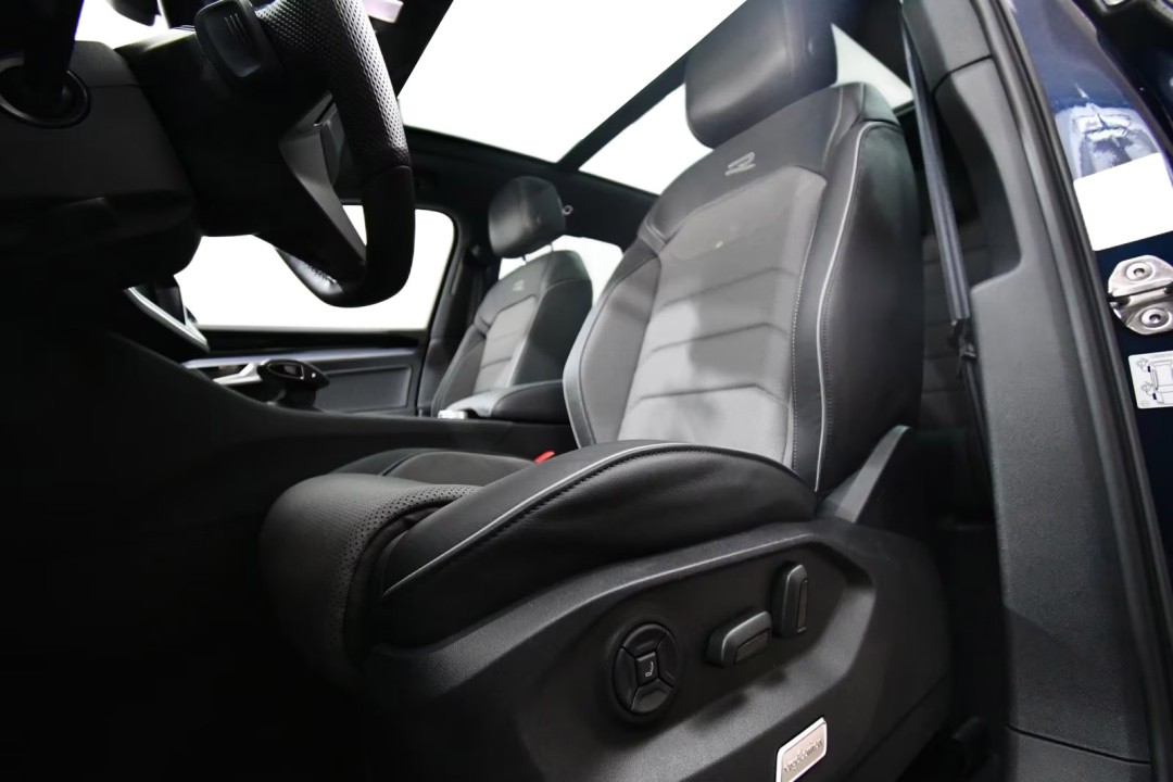 Volkswagen Touareg V6 TDI R-Line - foto 6